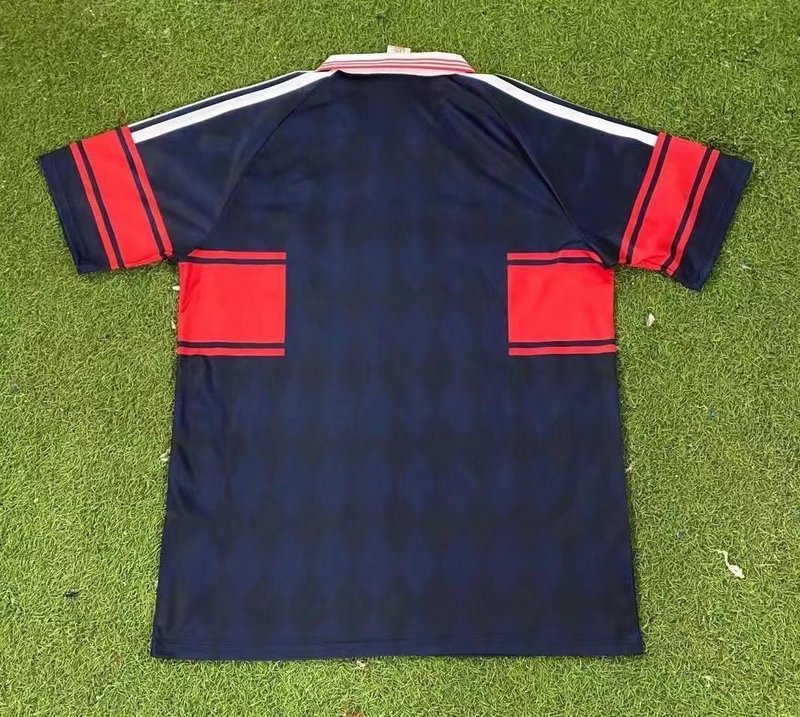 97-99 Bayern Home